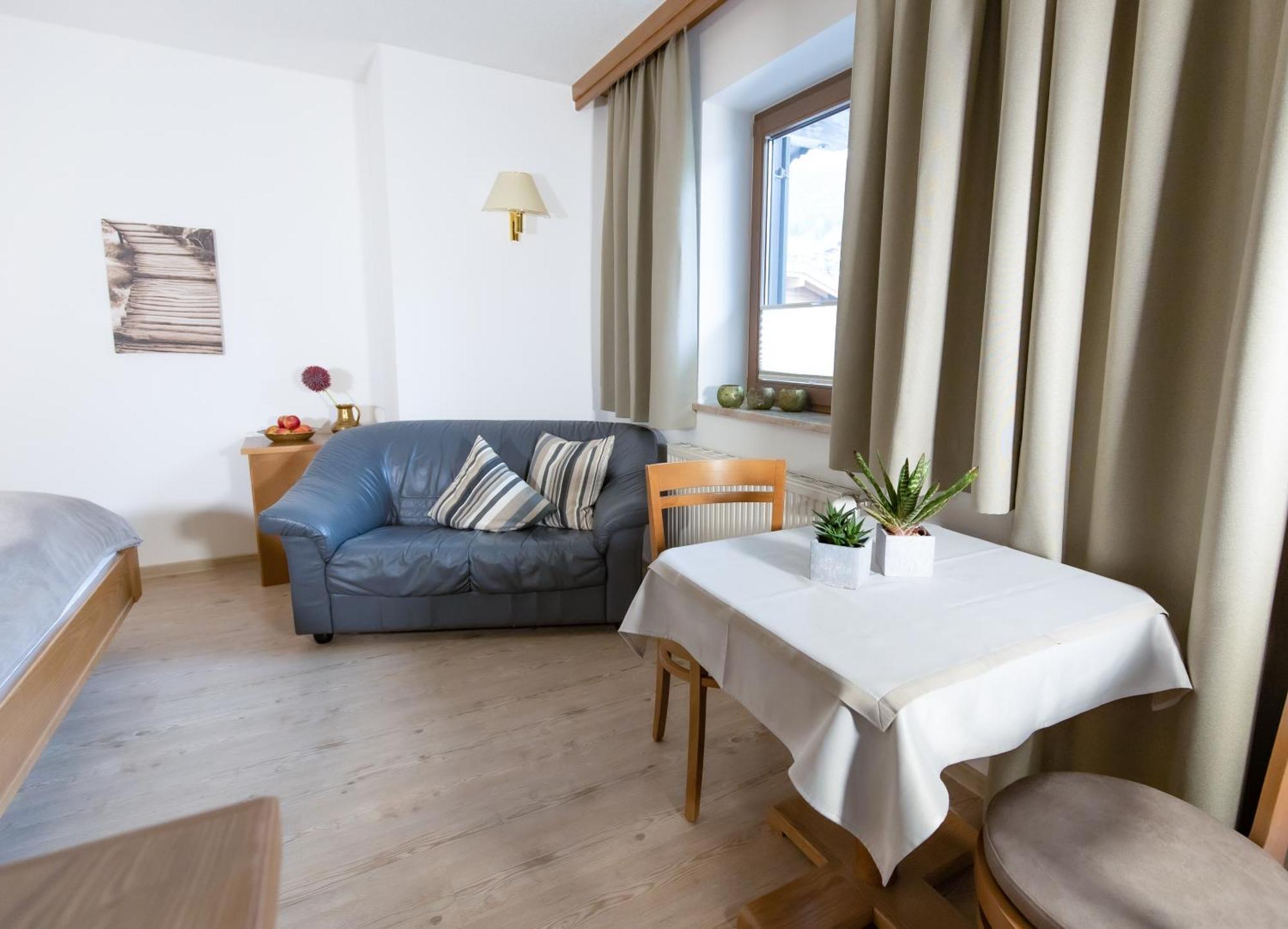 Haus Alpin Apartment เอลล์เมา ภายนอก รูปภาพ